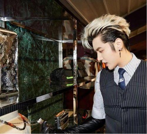 吴亦凡事件最新爆料新闻,新证据揭露惊人内幕 第2张 吴亦凡事件最新爆料新闻,新证据揭露惊人内幕 第2张